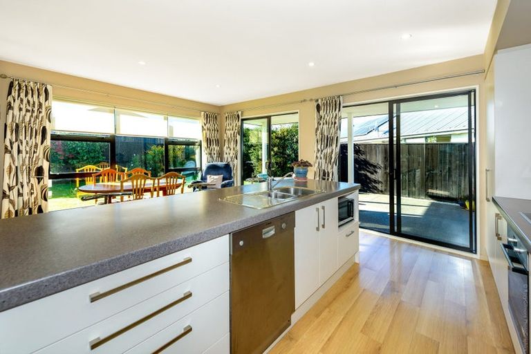 Photo of property in 7 Wisteria Lane, Rangiora, 7400