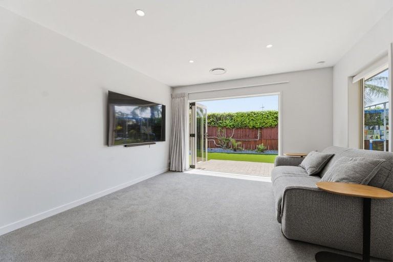 Photo of property in 2 Aranui Drive, Papamoa Beach, Papamoa, 3118