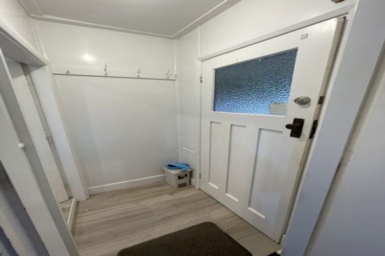 Photo of property in 70 Derwent Street, Island Bay, Wellington, 6023