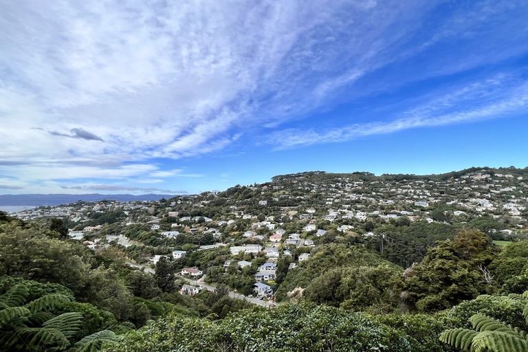 Photo of property in 59 Chartwell Drive, Crofton Downs, Wellington, 6035