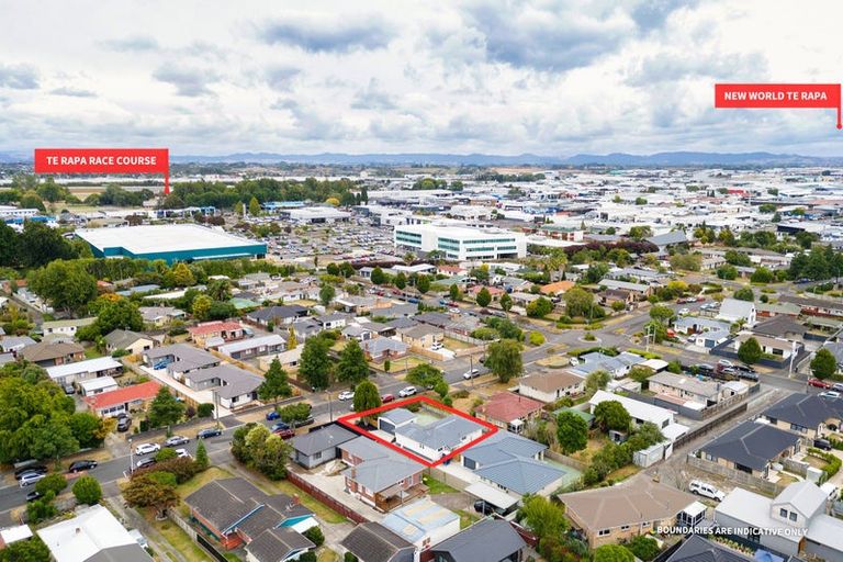 Photo of property in 8 Forsyth Street, St Andrews, Hamilton, 3200