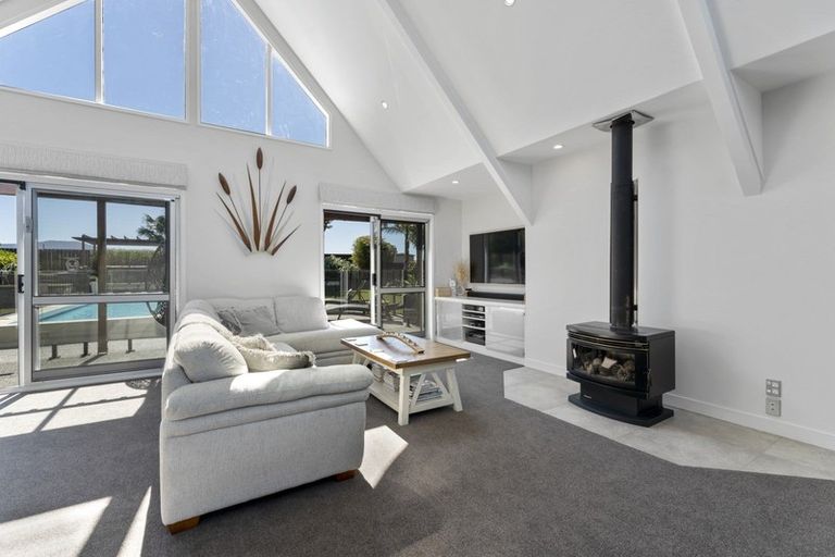 Photo of property in 37 Callender Terrace, Paraparaumu Beach, Paraparaumu, 5032
