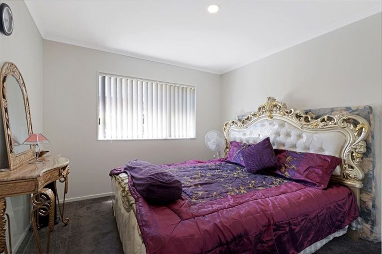 Photo of property in 80a Don Buck Road, Massey, Auckland, 0614