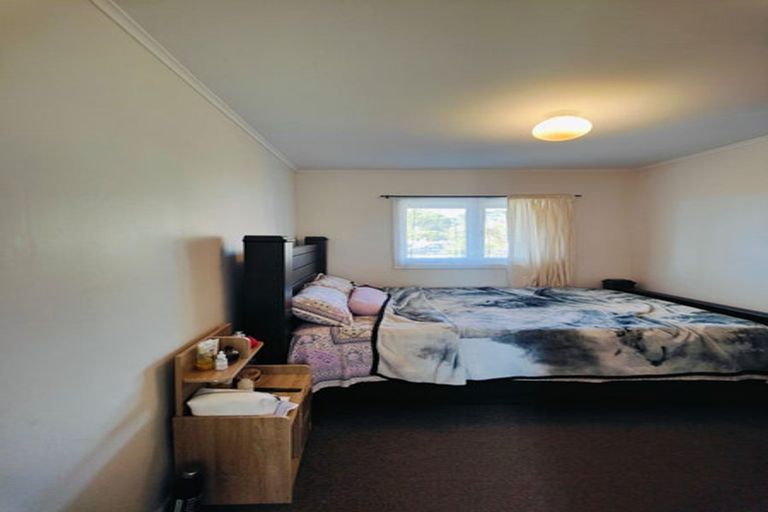 Photo of property in 26 Helena Street, Massey, Auckland, 0614
