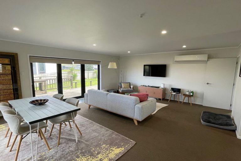 Photo of property in 31 Sunset Drive, Baylys Beach, 0377