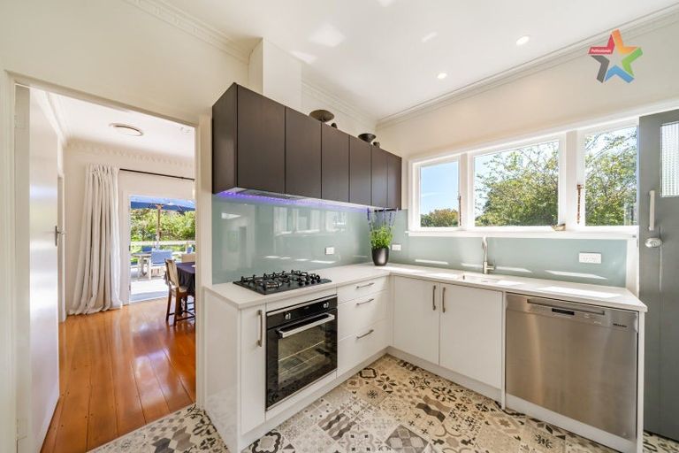 Photo of property in 51 Rossiter Avenue, Waterloo, Lower Hutt, 5011