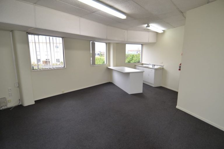 Photo of property in 1d Daytona Road, Henderson, Auckland, 0610