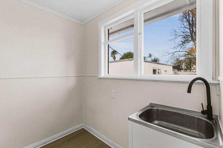 Photo of property in 1004 Bledisloe Street, Raureka, Hastings, 4120