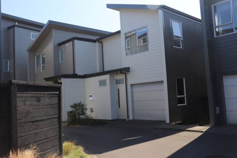 Photo of property in 7/3 Severn Street, Island Bay, Wellington, 6023