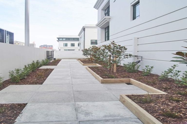 Photo of property in St James Courts, 1/77 Gloucester Street, Christchurch Central, Christchurch, 8013