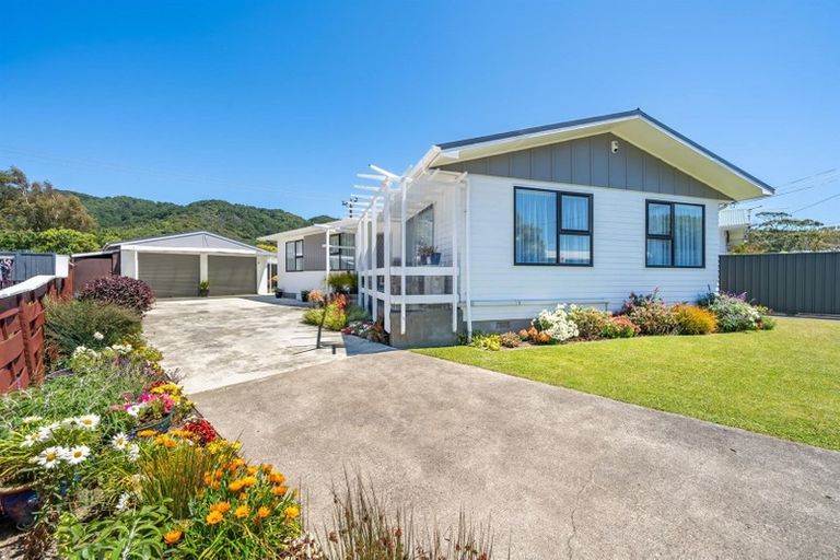 Photo of property in 73 Karamu Crescent, Wainuiomata, Lower Hutt, 5014