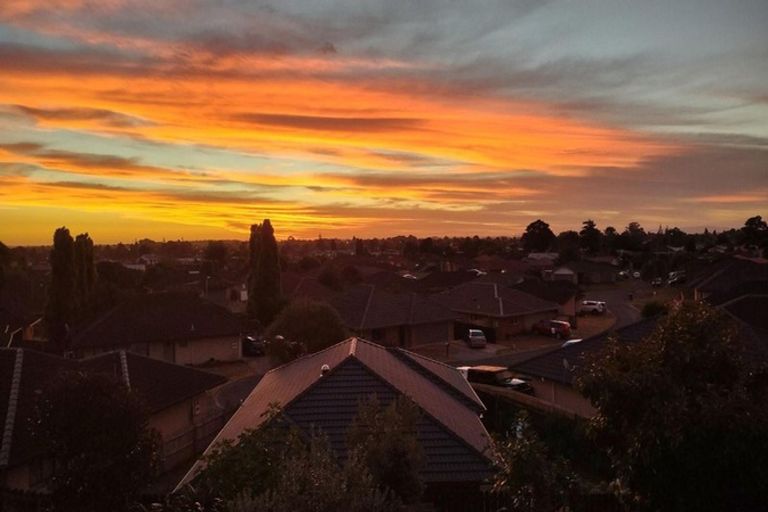 Photo of property in 175 Keri Vista Rise, Papakura, 2110