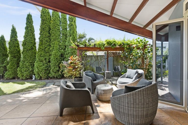 Photo of property in 207 Avenue Road, Greenmeadows, Napier, 4112