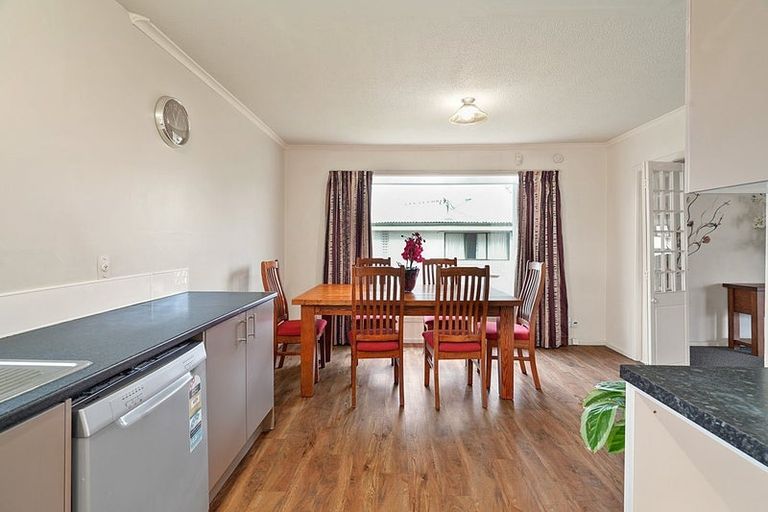 Photo of property in 15 Steele Street, Hornby, Christchurch, 8042