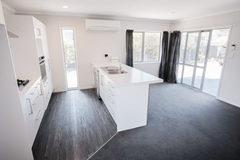 Photo of property in 10 Claymore Street, Woolston, Christchurch, 8062