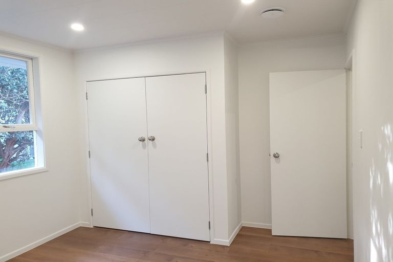 Photo of property in 43 Larne Avenue, Pakuranga Heights, Auckland, 2010