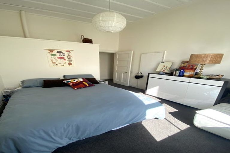 Photo of property in 14 Shoal Bay Road, Devonport, Auckland, 0624