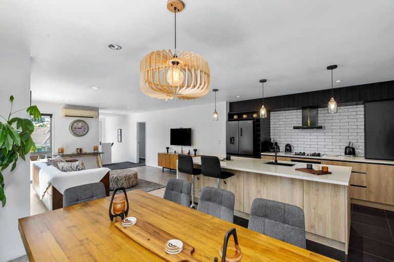 Photo of property in 4b Astrolabe Place, Gulf Harbour, Whangaparaoa, 0930