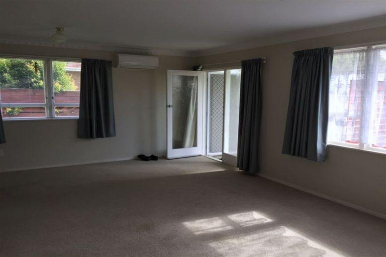 Photo of property in 2/4 Linklater Avenue, Bellevue, Tauranga, 3110