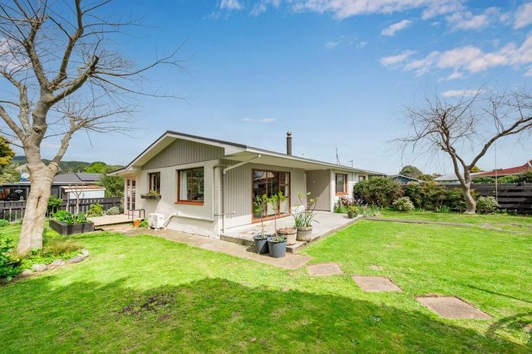 Photo of property in 4b Princeton Road, Raumati Beach, Paraparaumu, 5032