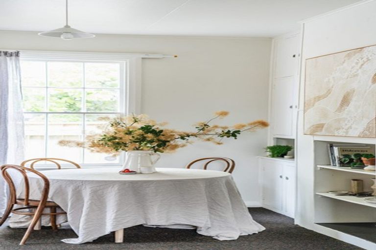 Photo of property in 2 Fairs Road, Milson, Palmerston North, 4414