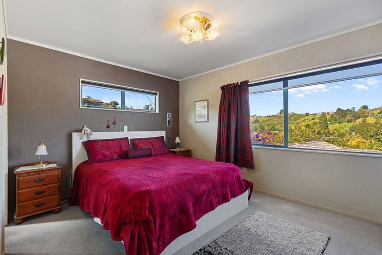 Photo of property in 18 Lorrigan Way, Welcome Bay, Tauranga, 3112