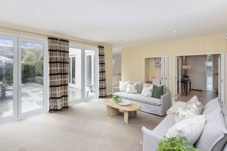 Photo of property in 16 Worsleys Road, Cracroft, Christchurch, 8025