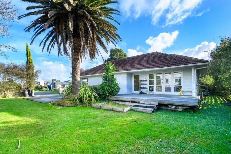 Photo of property in 23 Kaipara Portage Road, Riverhead, 0820