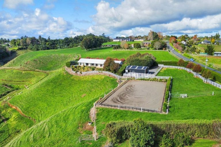 Photo of property in 167 Henwood Road, Paraite, New Plymouth, 4372