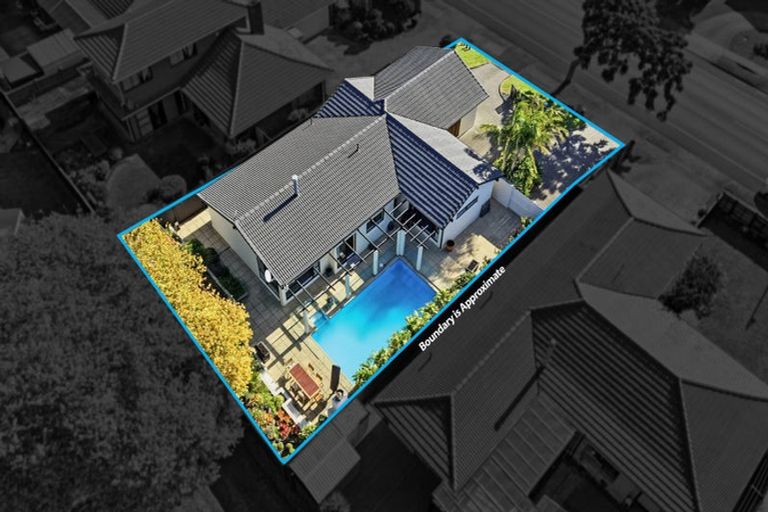 Photo of property in 188 Prince Regent Drive, Farm Cove, Auckland, 2012