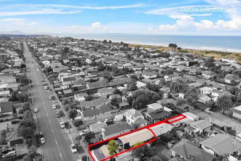 Photo of property in 237 Estuary Road, South New Brighton, Christchurch, 8062