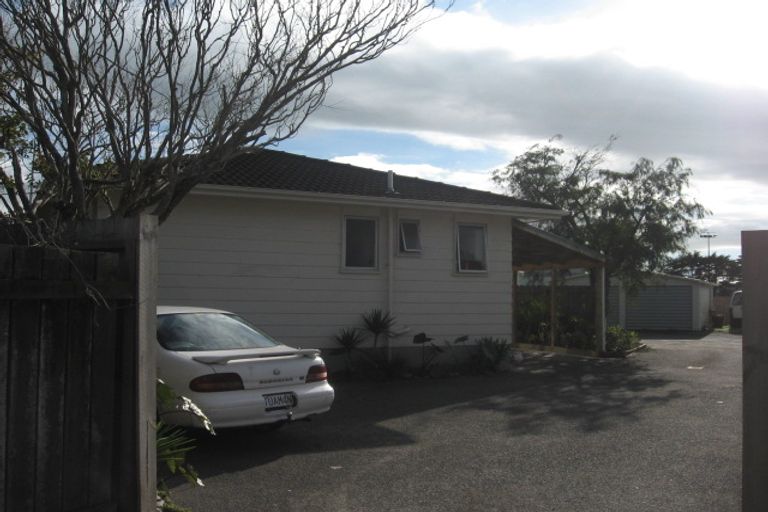 Photo of property in 108a Cascades Road, Pakuranga Heights, Auckland, 2010