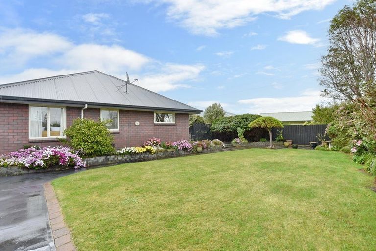 Photo of property in 66 Mauger Drive, Heathcote Valley, Christchurch, 8022