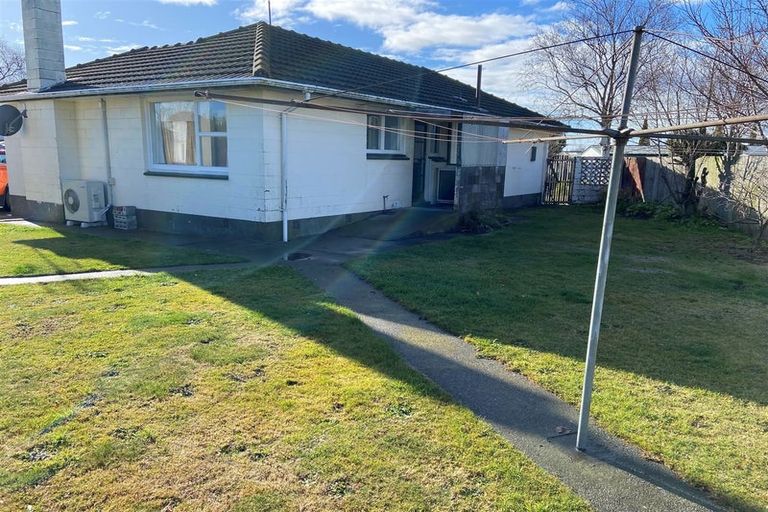 Photo of property in 7 Bahama Place, Hornby, Christchurch, 8042