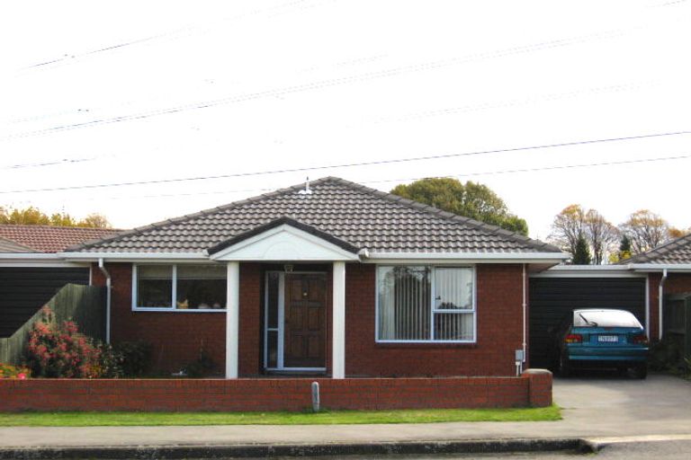 Photo of property in 2/109 Racecourse Road, Sockburn, Christchurch, 8042