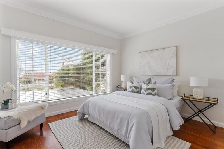 Photo of property in 33 Churchill Road, Cockle Bay, Auckland, 2014