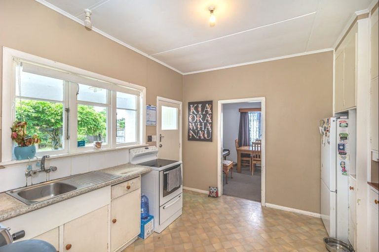 Photo of property in 18 Hannan Street, Levin, 5510