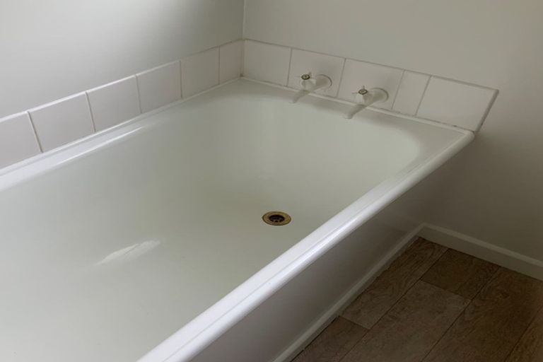 Photo of property in 77 Rattray Street, Riccarton, Christchurch, 8041