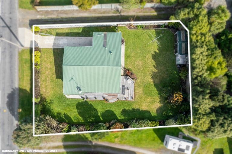 Photo of property in 17 Te Rauparaha Street, Otaki, 5512