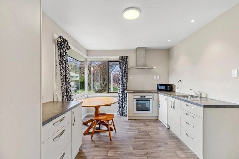 Photo of property in 42 Attlee Crescent, Bryndwr, Christchurch, 8053