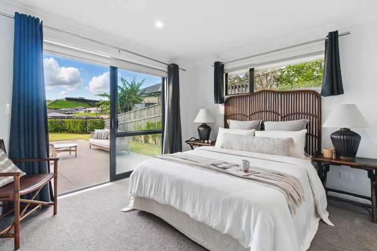 Photo of property in 35 Ballintoy Park Drive, Welcome Bay, Tauranga, 3175