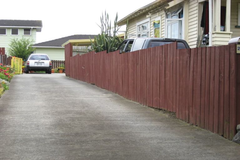 Photo of property in 2/21 Thomas Road, Mangere, Auckland, 2022