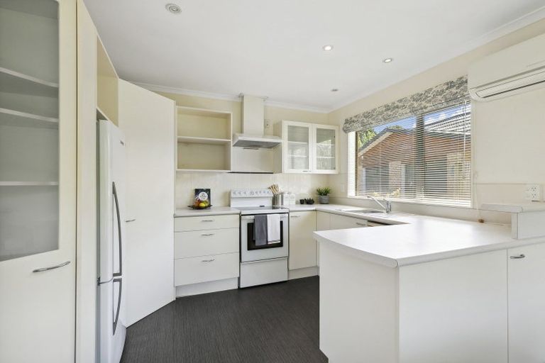 Photo of property in Redwood Village, 31/42 Main Road, Tawa, Wellington, 5028