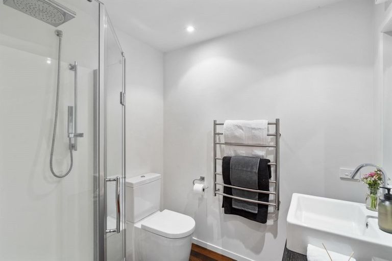 Photo of property in 173c Mokoia Road, Birkenhead, Auckland, 0626