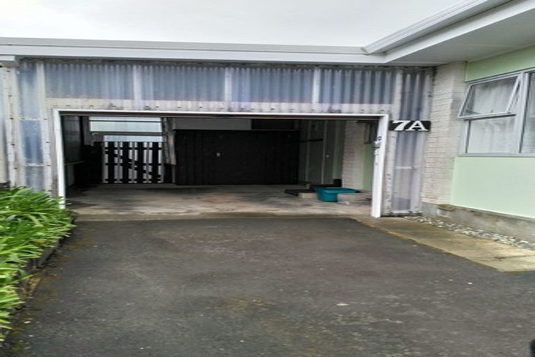 Photo of property in 7a Lincoln Grove, Wainuiomata, Lower Hutt, 5014