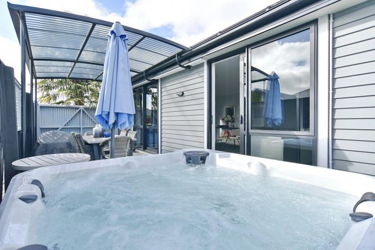 Photo of property in 5 Peak Crescent, Kaiapoi, 7630