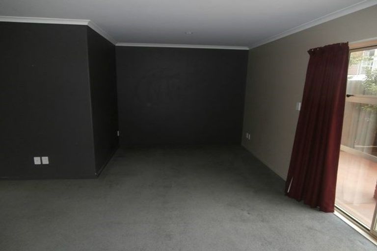 Photo of property in 42d Picton Avenue, Riccarton, Christchurch, 8011