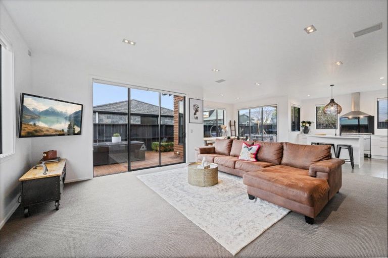 Photo of property in 62 Antrim Street, Cromwell, 9310