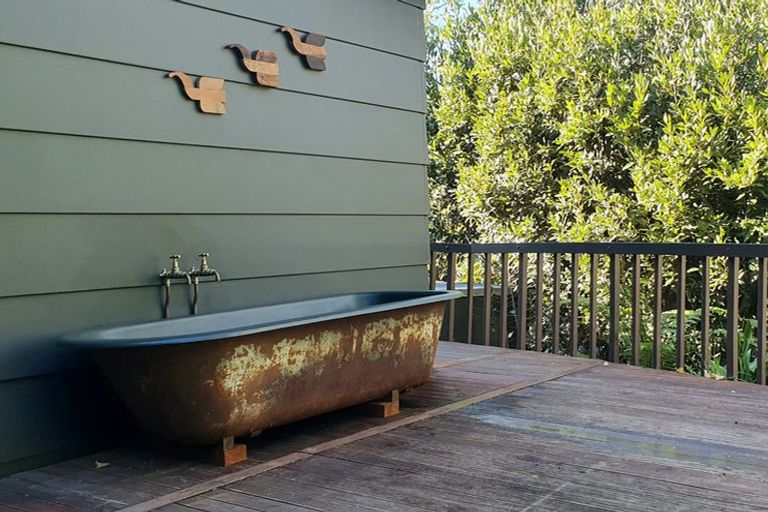 Photo of property in 15 Milton Terrace, Hospital Hill, Napier, 4110
