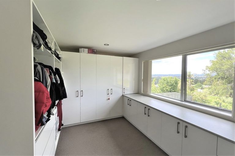 Photo of property in 27 Mantra Road, Massey, Auckland, 0614